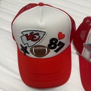 🍄🍒NEW WITHOUT TAGS TRAVIS KELCE HAT🍒🍄